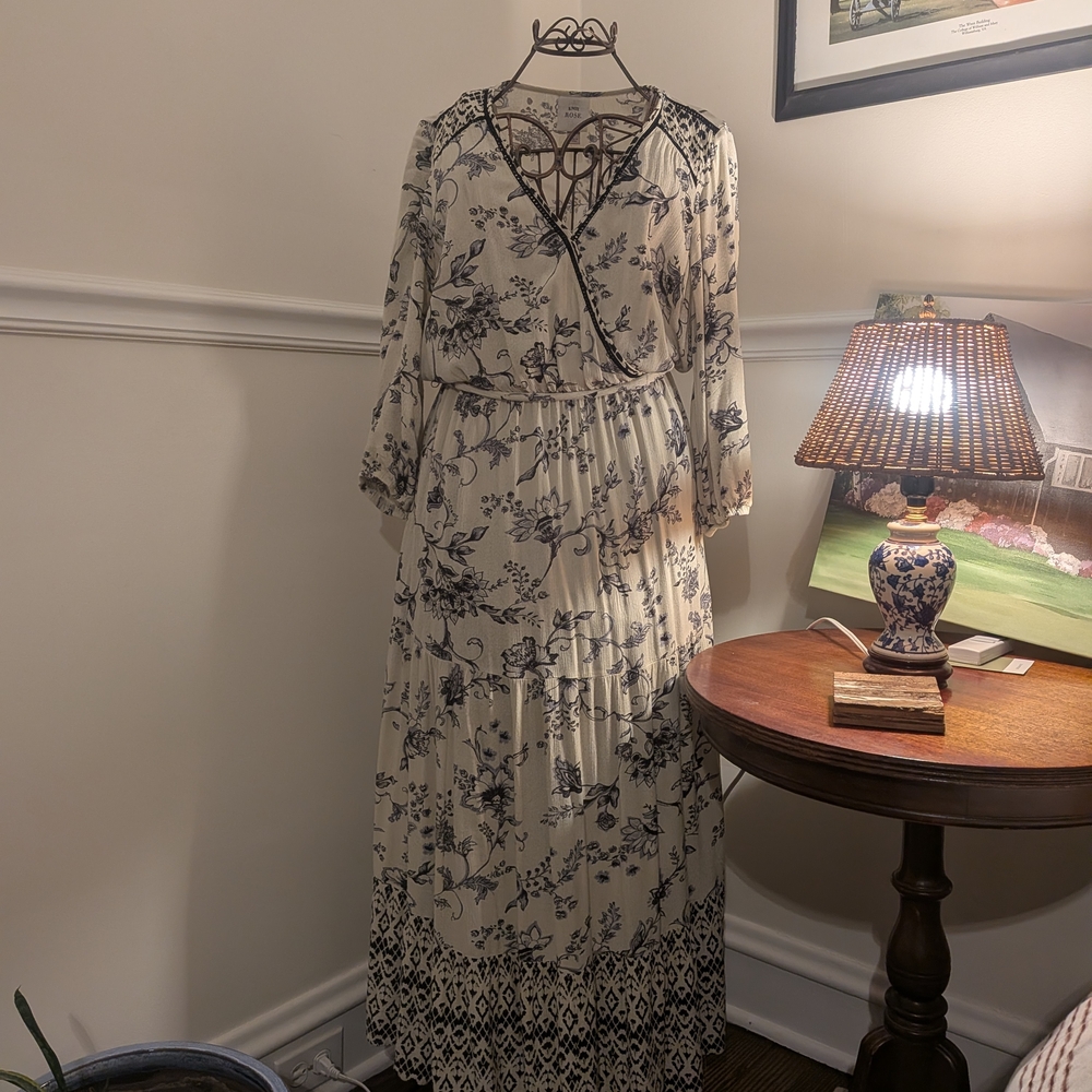 Knox Rose Black and Cream Floral Long Sleeve Dress - Picture 2 of 12